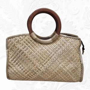 Handmade Woven Pandan Leaves Natural Color HandBag with Wooden Handles, Mini